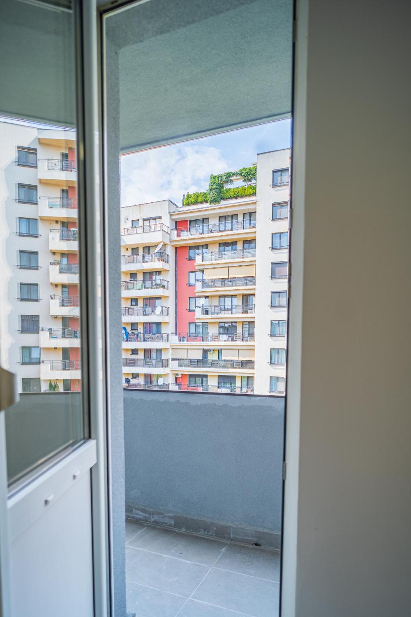 Spacious Newly Renovated 2Br Apartments With Balcony Бухарест Экстерьер фото