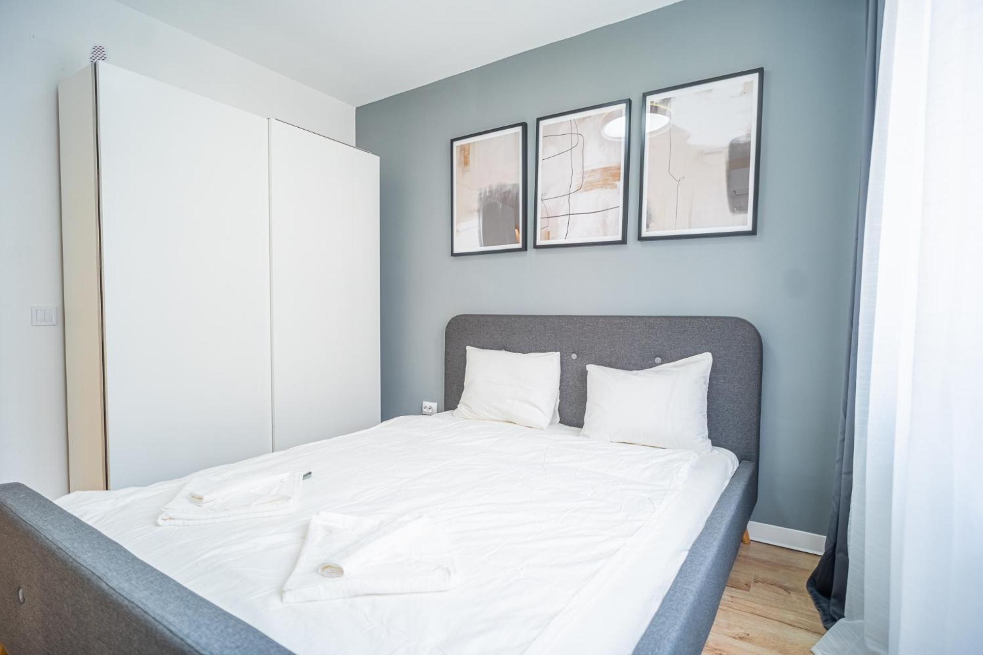 Spacious Newly Renovated 2Br Apartments With Balcony Бухарест Экстерьер фото